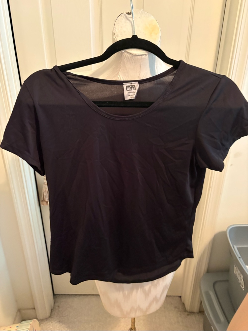 REI women’s Short-Sleeve Athletic Tee liner tee size S